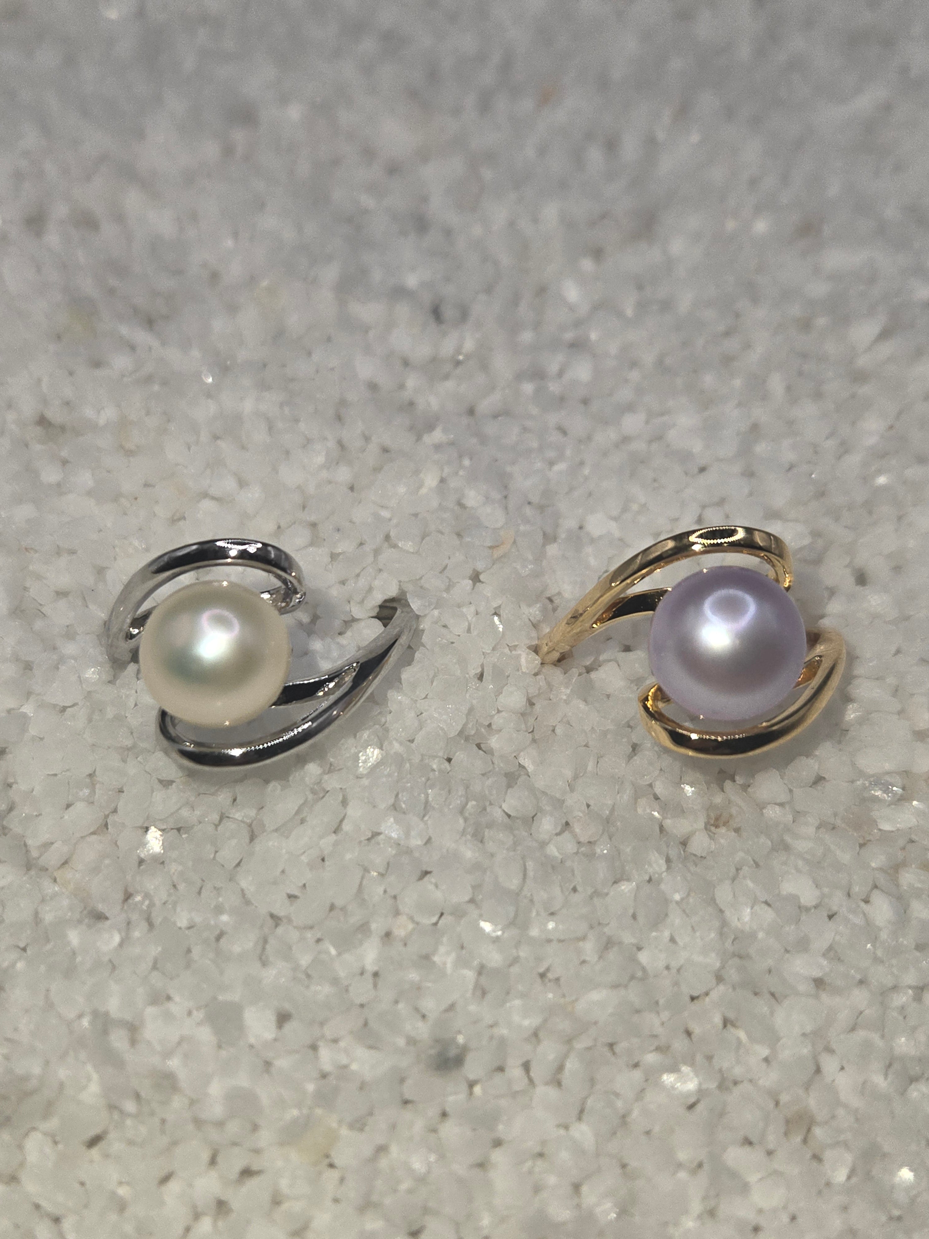 Edison Simple Twist Ring