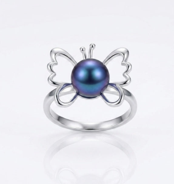 Ariana Ring