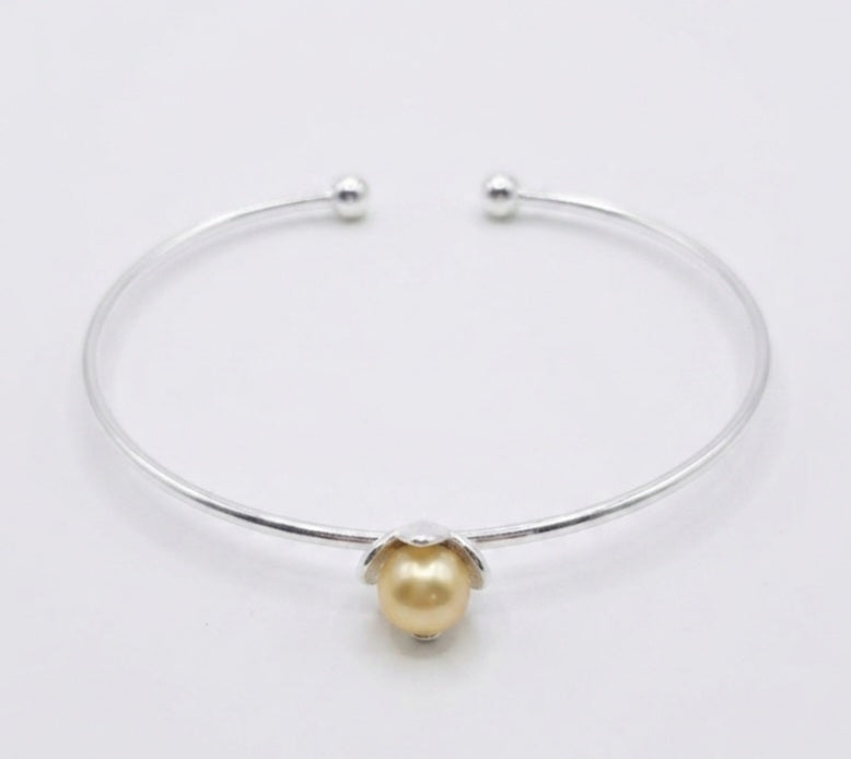Tulip Bangle Bracelet